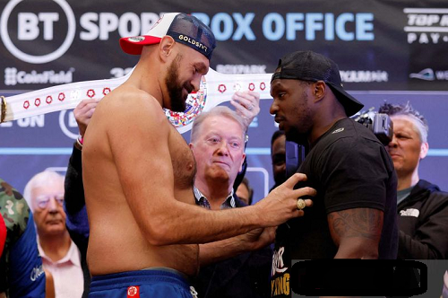jika_digratiskan_tyson_fury_siap_naik_ring_melawan_anthony_joshua