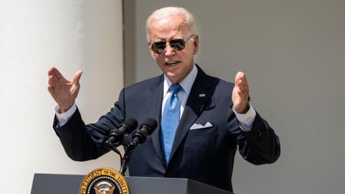 joe_biden_diam_diam_dorong_bank_besar_as_tetap_berbisnis_dengan_rusia