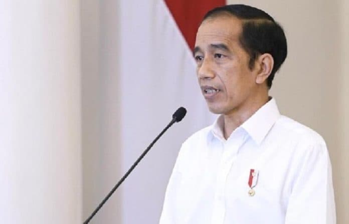 jokowi_persilahkan_masyarakat_ingin_dukung_prabowo_anies_atau_ganjar