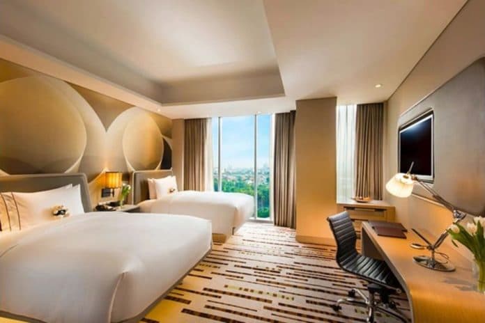 juni_2024_tpk_hotel_berbintang_alami_penurunan_066_poin_di_sumut