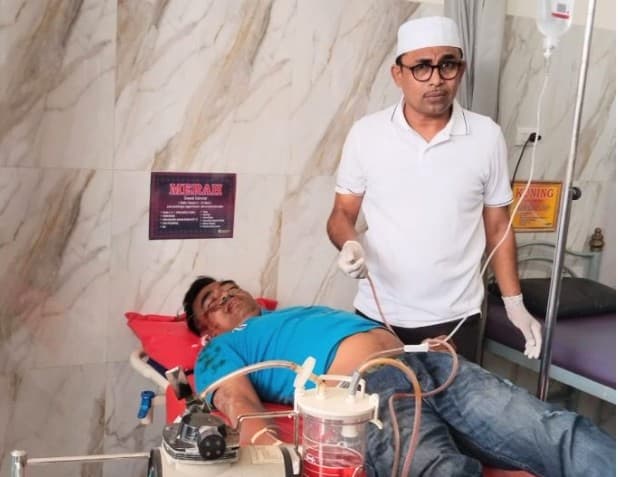 ka_datuk_belambang_tabrak_pemotor_di_batu_bara_alami_luka_serius