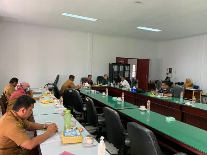kadis_dpmpn_tidak_hadiri_rdp_pembahasan_pilpanag_di_simalungun_ditunda