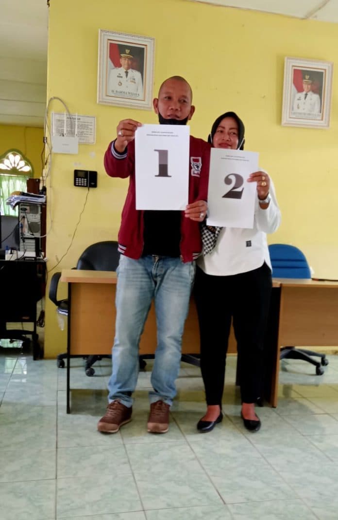 kalahkan_istri_di_pilkades_damak_urat_suami_lanjutkan_jabatan_sebagai_kepala_desa
