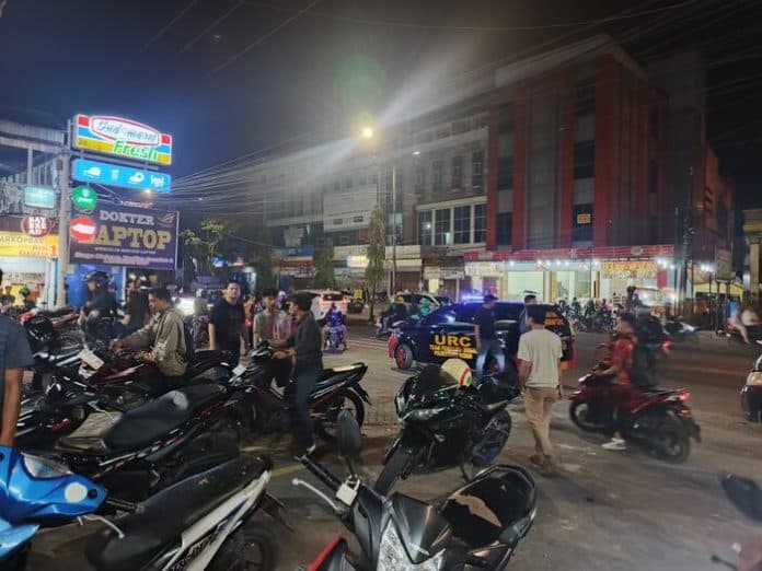 kampus_unika_kembali_bentrok_minimarket_jadi_sasaran_harus_tutup