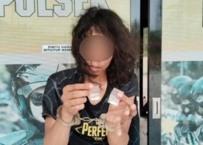 kantongi_2_paket_sabu_nelayan_tanjung_tiram_ditangkap_polisi