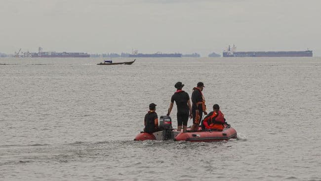 kapal_tenggelam_di_samudra_hindia_10_abk_belum_ditemukan_dan_1_meninggal_dunia