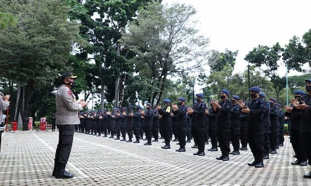 kapolda_sumut_beri_dukungan_personil_brimob_bko_polda_metro_jaya