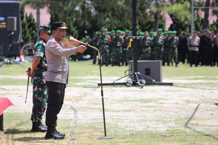 kapolda_sumut_matangkan_pengamaman_powerboat_balige