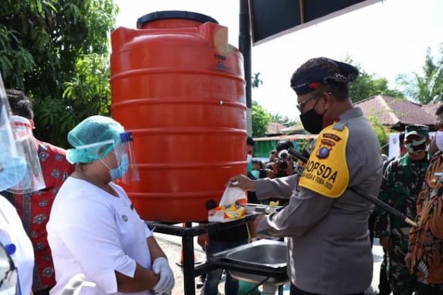 kapolda_sumut_resmikan_kampung_paten