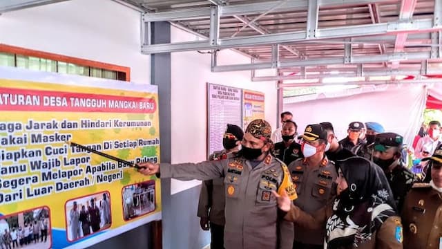 kapoldasu_kunjungi_desa_tangguh_covid_19_mangkai_baru