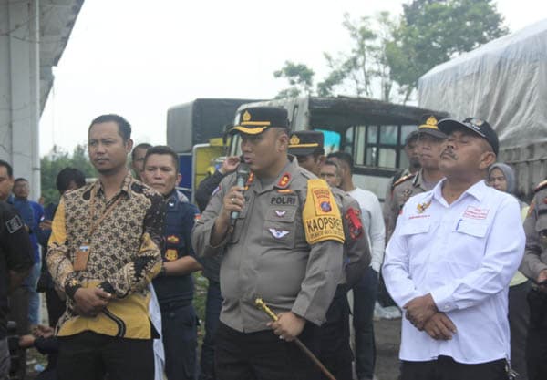 kapolres_choky_minta_penyelenggara_pastikan_gudang_logistik_pemilu_aman