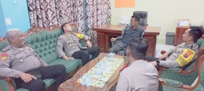 kapolres_labuhanbatu_kunjungi_kantor_bawaslu_labura