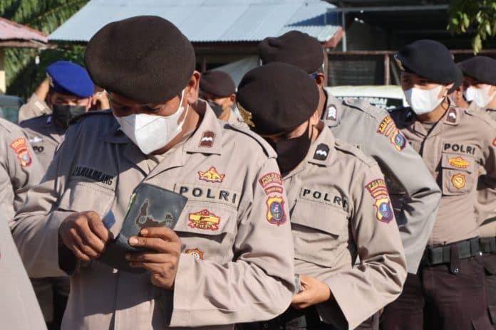kapolres_sergai_cek_sikap_tampang_dan_gampol_personel