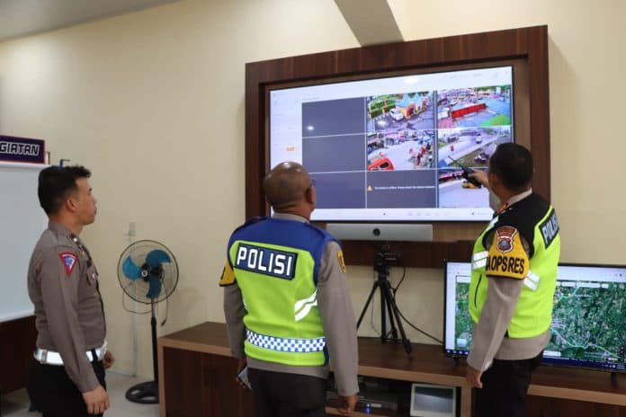 kapolres_tanah_karo_pantau_pos_pam_dan_arus_lalu_lintas