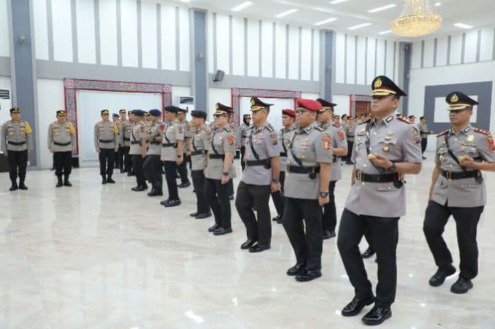 kapolres_tanjung_balai_berganti_akbp_yon_edi_winara_siap_tingkatkan_keamanan