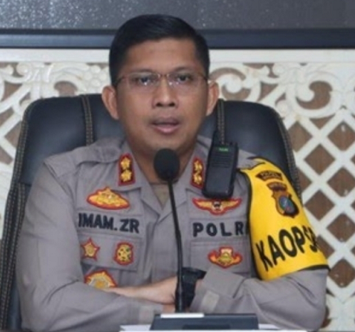 kapolres_tapsel_buru_sopir_dan_kernet_truk_penyebab_laka_maut_di_pargarutan
