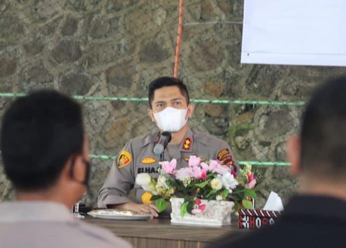 kapolres_tapsel_larang_warga_gelar_asmara_subuh