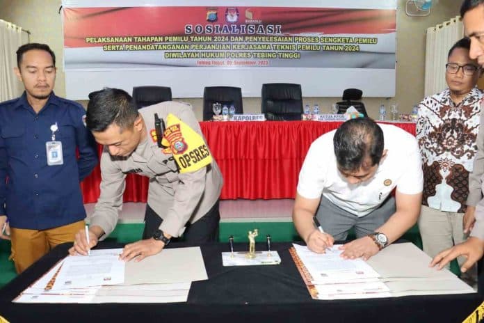 kapolres_tebing_tinggi_melalui_tanda_tangan_kerjasama_masing_masing_lembaga_memahami_peran_dan_fungsinya