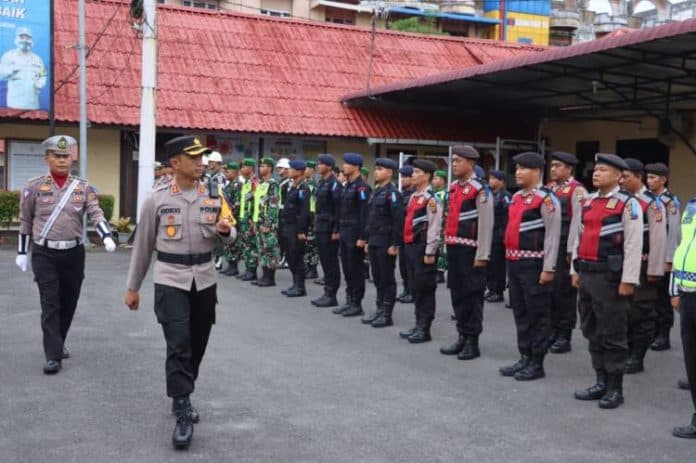 kapolres_tebing_tinggi_pimpin_apel_gelar_pasukan_oprasi_patuh_toba_2023