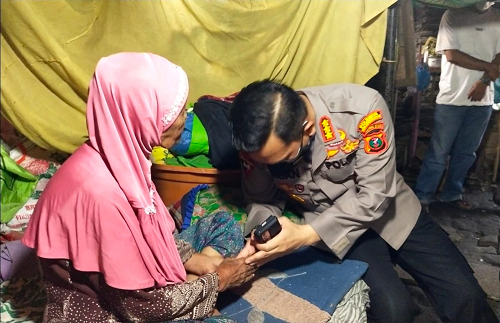 kapolresta_deli_serdang_bantu_janda_tua_miskin_di_tanjung_morawa
