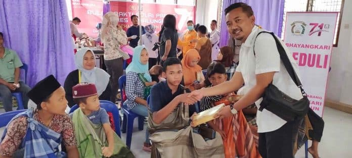 kapolri_pantau_vaksinasi_sunatan_massal_dan_donor_darah_di_simalungun