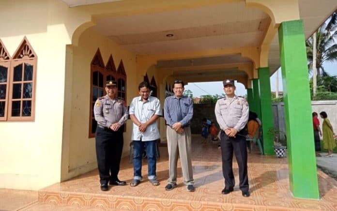 kapolsek_padang_hilir_himbau_jemaat_gbkp_tidak_golput
