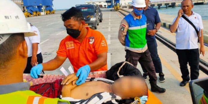 kapten_kapal_lct_moeen_2_meninggal_di_perairan_batu_bara