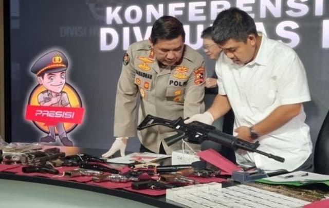 karyawan_pt_kai_tersangka_teroris_beli_senjata_dari_kabupaten_bekasi