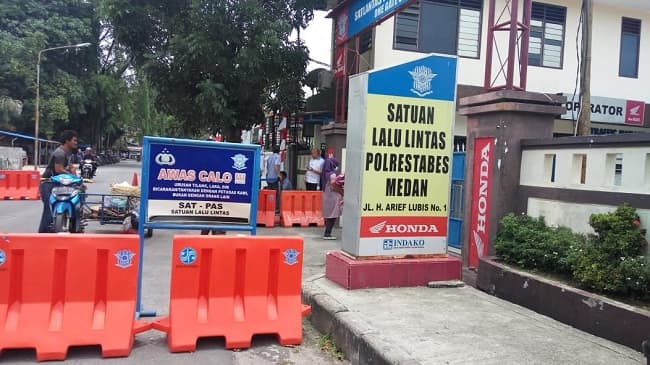 kasat_lantas_medan_imbau_warga_ngurus_sim_jangan_pakai_calo