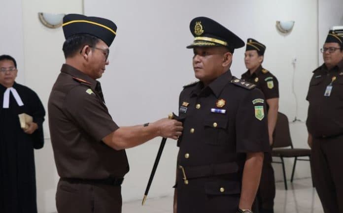 kasubbagbin_kejari_medan_dilantik_kajari_ingatkan_disiplin_kerja