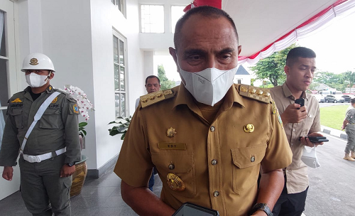 kasus_covid_naik_gubernur_edy_masyarakat_sudah_lupa_ketatnya_menggunakan_masker