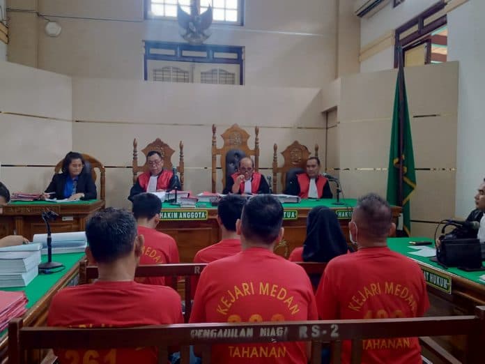 kasus_ratusan_ribu_pil_ekstasi_enam_terdakwa_diperiksa_sebagai_saksi_mahkota