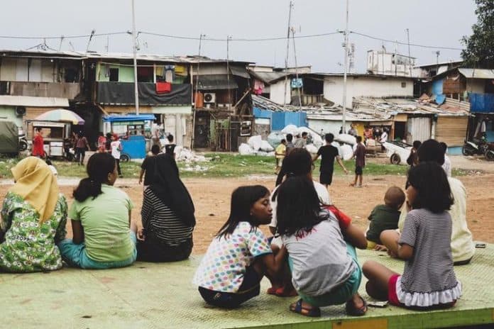 kaum_miskin_mati_karena_corona_atau_mati_kelaparan