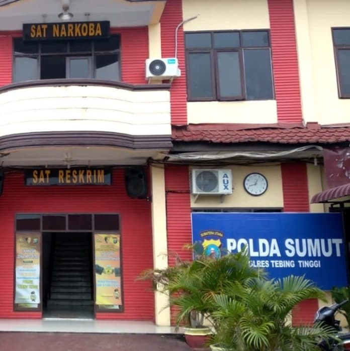 kedua_kaki_ruli_ditembak_pemilik_kebun_sawit_polisi_gelar_olah_tkp