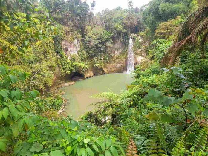 keindahan_air_terjun_katasa_simalungun_indah_namun_butuh_perhatian_fasilitas