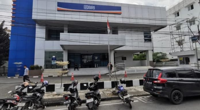 kejari_medan_didesak_periksa_kacab_bri_iskandar_muda_terkait_dugaan_korupsi_kredit_fiktif