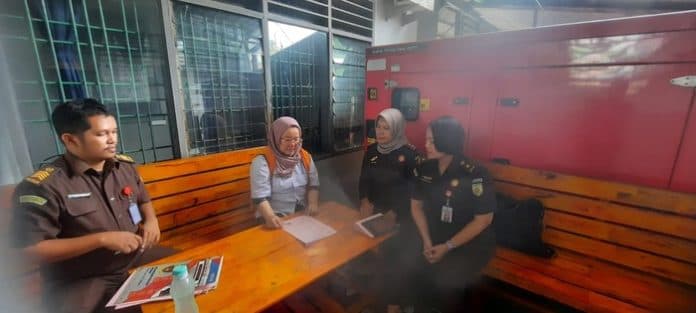 kejari_medan_terima_pelimpahan_tahap_ii_mantan_kepala_man_3_medan