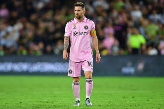 kekalahan_perdana_inter_miami_messi_diejek_foto_pizza