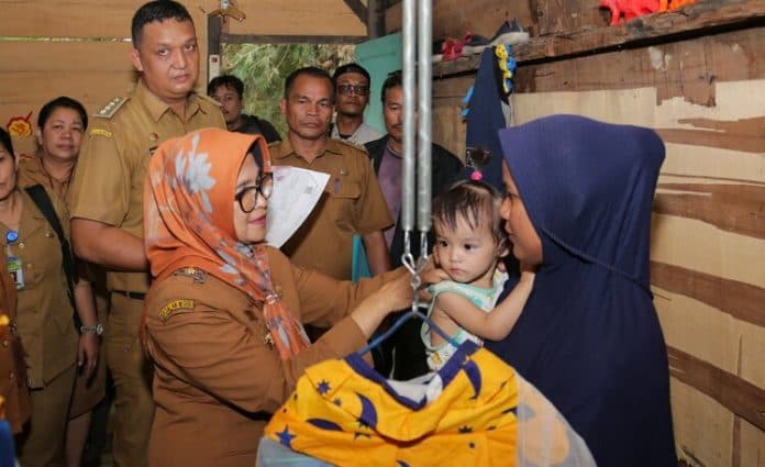 keluarga_berisiko_stunting_terima_bantuan_dari_wali_kota_siantar