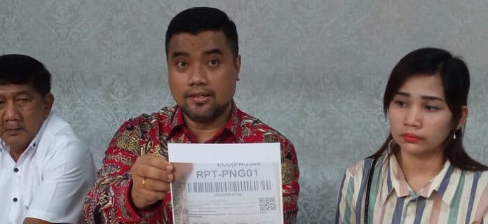 keluarga_minta_ungkap_siapa_saja_terlibat_kasus_penggelapan_pajak_dan_kematian_bripka_arfan_saragih