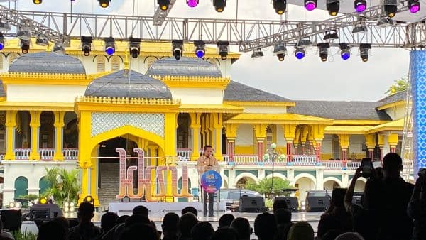 kembangkan_umkm_di_sumut_masyarakat_diajak_belanja_dan_berwisata_dalam_negeri