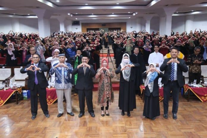 kemendikbudristek_sebut_ketersediaan_guru_masih_jadi_masalah_pendidikan_ri