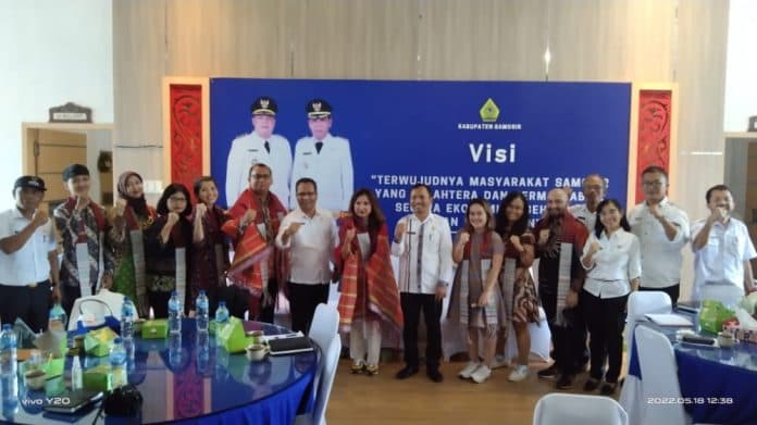 kemenlu_jaring_produk_lokal_samosir_dan_sosialisasikan_ina_access_untuk_promosi