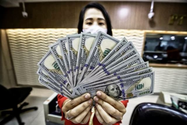 kenaikan_dolar_as_akibat_lowongan_pekerjaan_dan_meredanya_inflasi_jerman