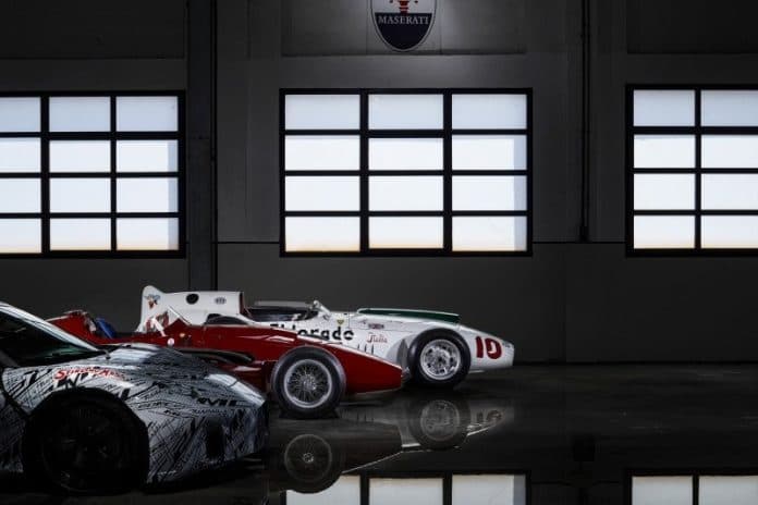 kenang_stirling_moss_maserati_dedikasikan_prototipe_mc20
