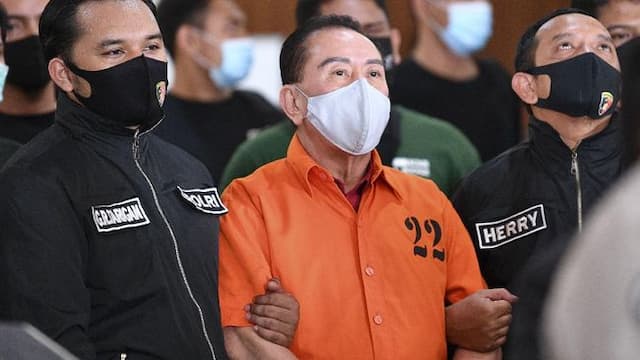 kepala_imigrasi_jakut_diperiksa_terkait_paspor_djoko_tjandra