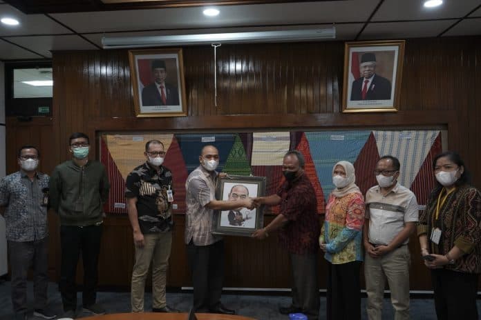 kepala_kpw_bi_pematangsiantar_pers_berperan_penting_menarik_minat_investor_ke_daerah