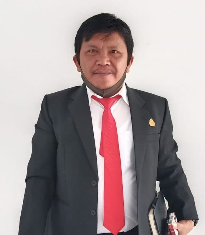 kepala_pln_samosir_mangkir_ketua_komisi_i_dprd_samosir_kecewa