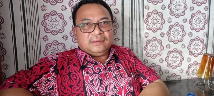 kepsek_smk_dairi_diminta_belanja_buku_sesuai_arahan_pimpinan_imsar_banurea_angkat_bicara