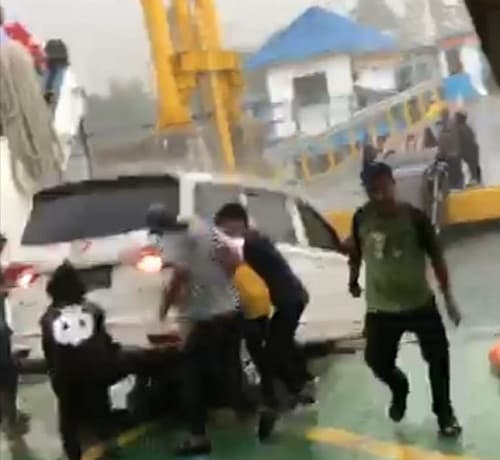 kerusakan_ramp_door_ihan_batak_di_danau_toba_ternyata_menelan_korban_jiwa